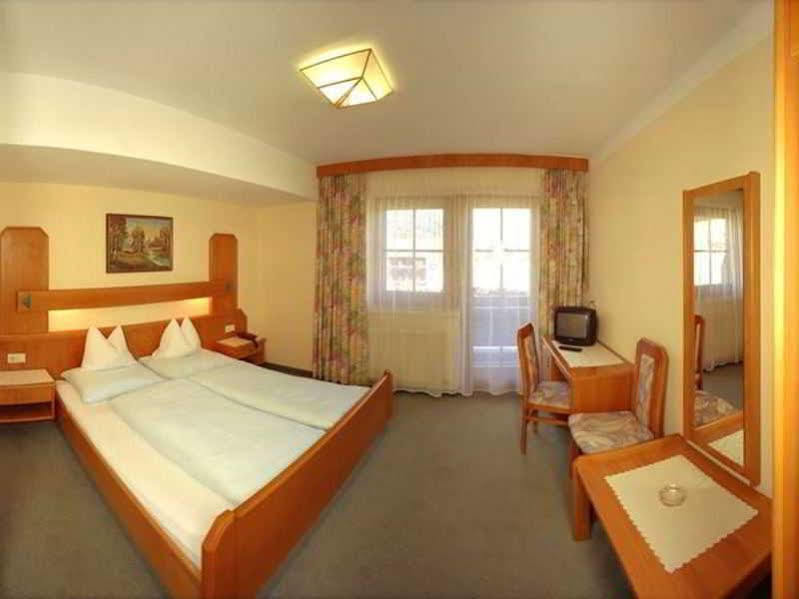 Hotel Simmerlwirt Niederau Exteriör bild